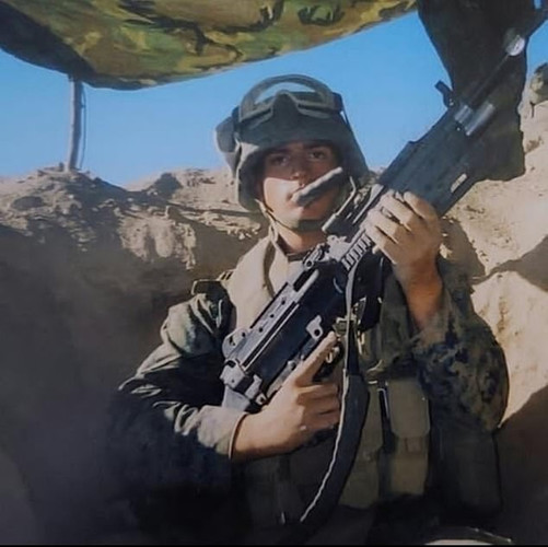 Военные США загружали оружие в «чешуйчатый» НЛО, заявил бывший морской пехотинец