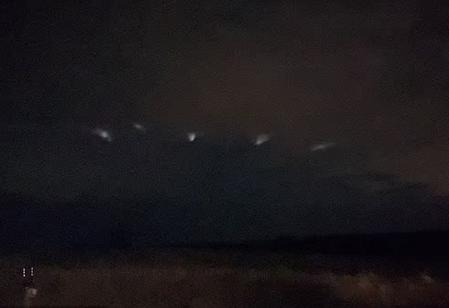 Множество высокоскоростных НЛО сняли на видео жители Висконсина 