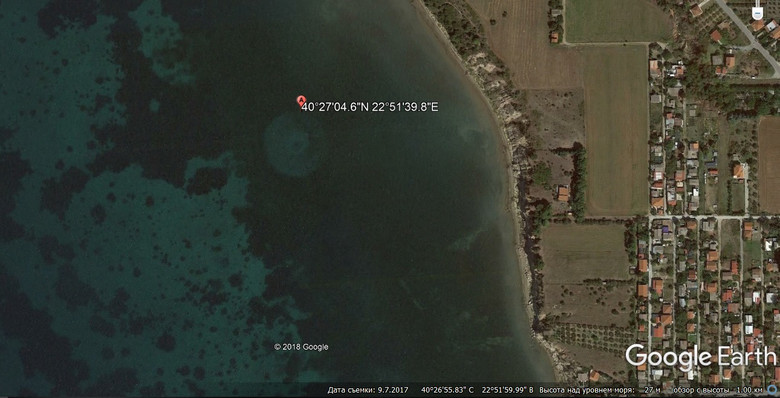 У берегов Греции с помощью Google Earth обнаружили загадочный круглый объект. Затонувший НЛО?